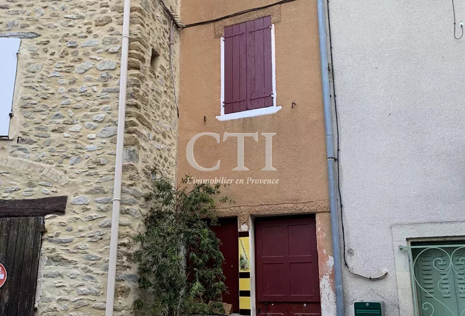 EXCLUSIVITE - Jolie Maison de Village à Rénover – Potentiel Exce — photo 1