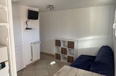 location appartement 555 € CC /mois à proximité de Jouques (13490)