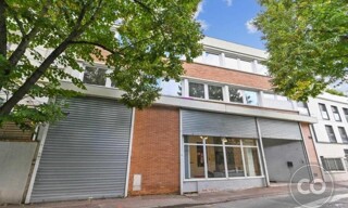Bureau  900 m² à louer à Saint-Cloud (92210)