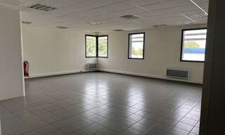 Bureau  53 m² à louer à Bouchemaine (49080)