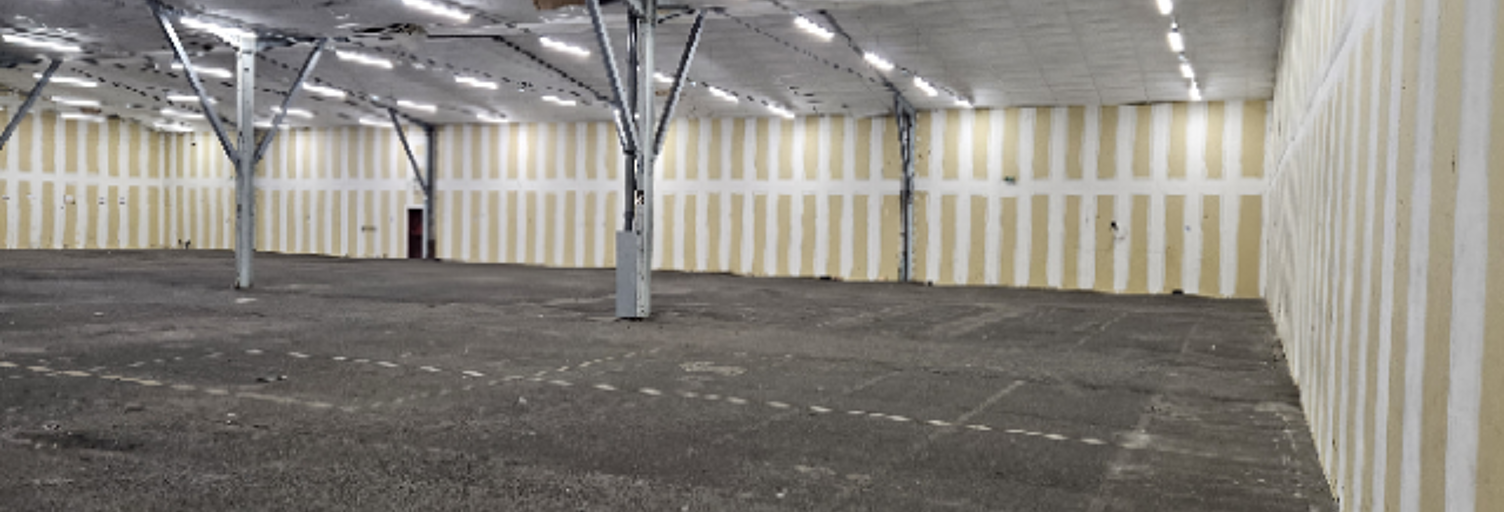 Commerce  1480 m² à louer à Angers (49100)