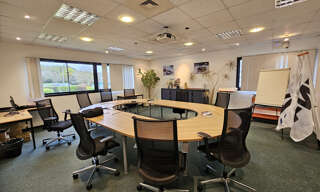 Bureau  600 m² à louer à Beaucouzé (49070)