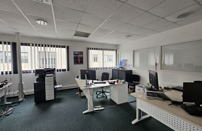 BUREAUX A LOUER ANGERS OUEST — photo 2