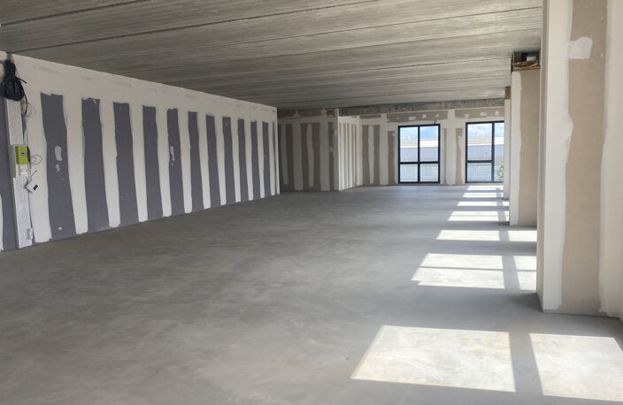 BUREAUX NEUF A VENDRE ANGERS — photo 4