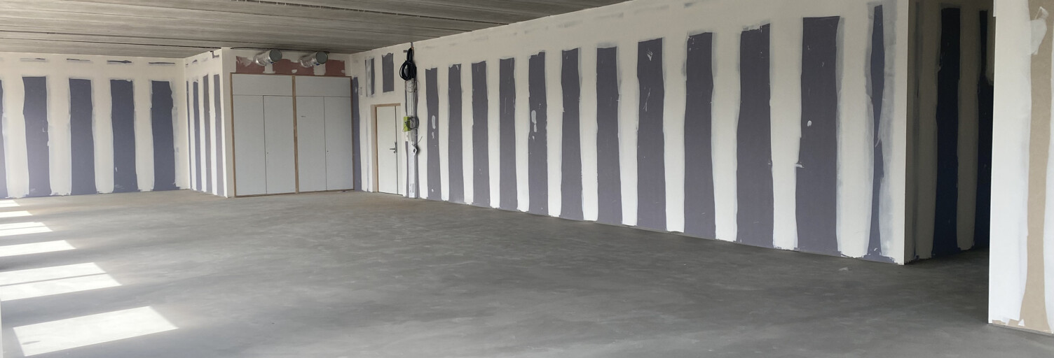 Bureau  346 m² à louer à Angers (49100)