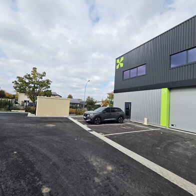 Commerce  424754 €