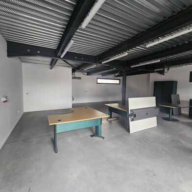 Commerce  750 €