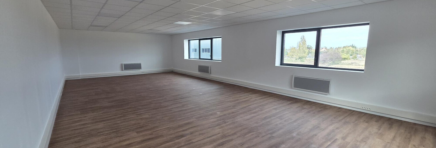 Commerce  312 m² à louer à Saint-Barthélemy-d'Anjou (49124)