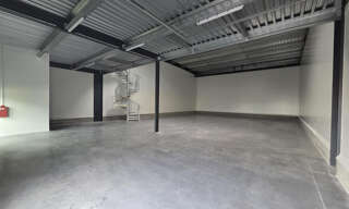 Commerce  331 m² à louer à Saint-Barthélemy-d'Anjou (49124)