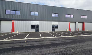 Commerce  364 m² à louer à Saint-Barthélemy-d'Anjou (49124)