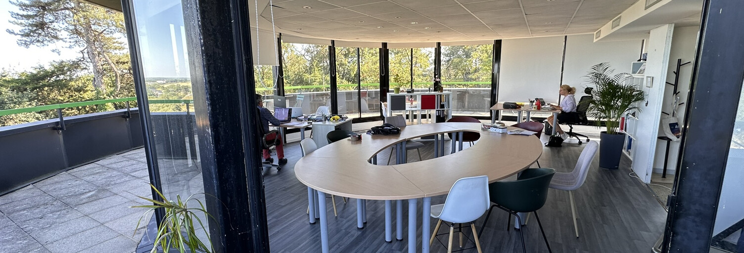 Bureau  278 m² à louer à Angers (49000)