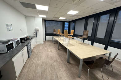 Bureau  24402 €