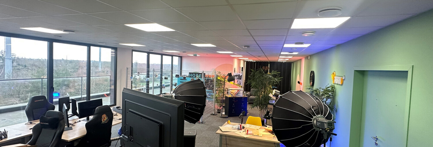 Bureau  205 m² à louer à Trélazé (49800)