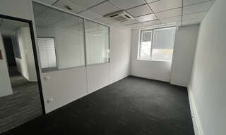 Bureau  183 m² à louer à Angers (49100)