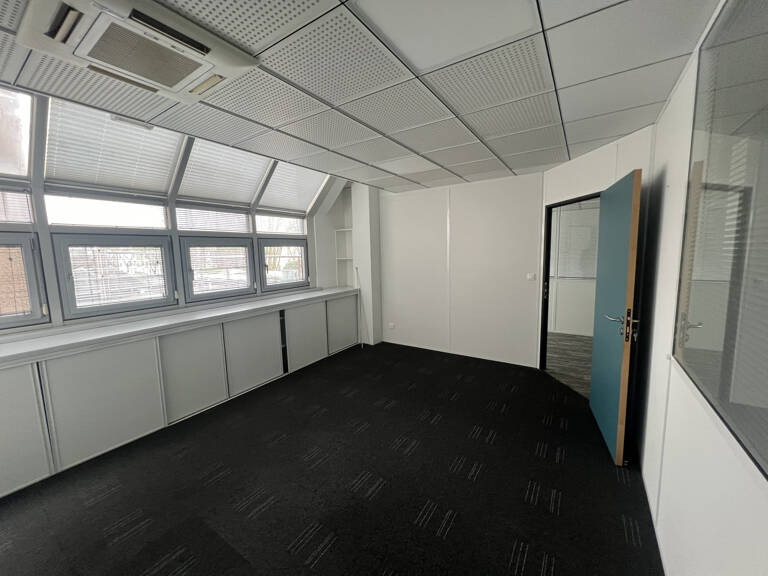 MURS LOUES A VENDRE -  ANGERS GARE/CENTRE — photo 1