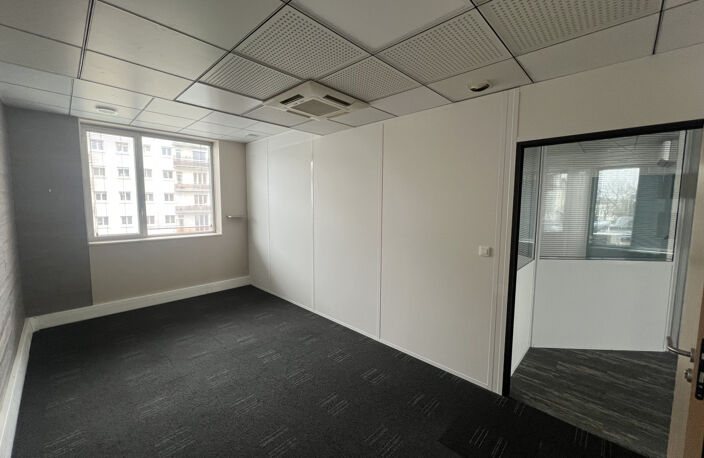 MURS LOUES A VENDRE -  ANGERS GARE/CENTRE — photo 4
