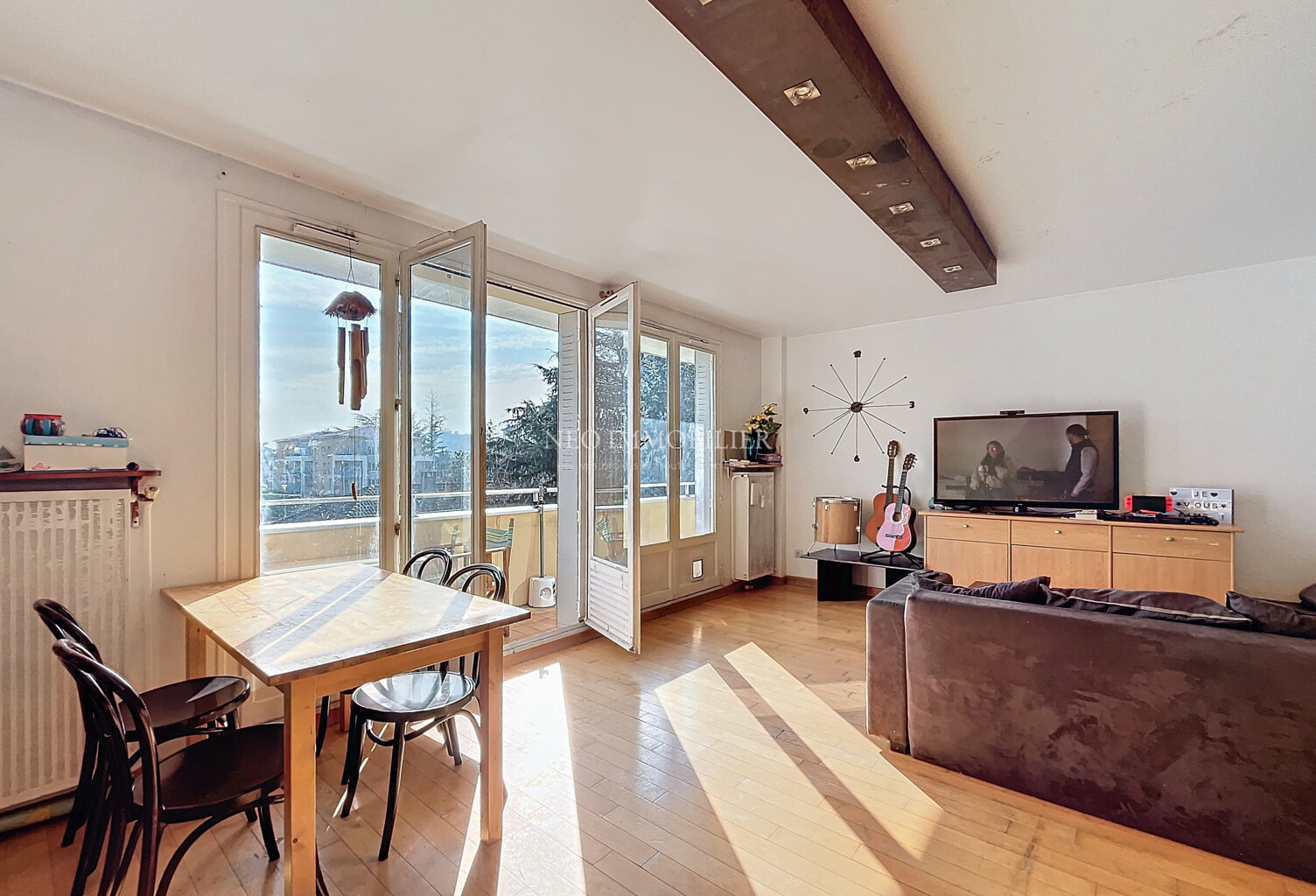 RESIDENCE SECURISEE / 2 CHAMBRES/ BACON/ CALME/ CAVE / PROCH — photo 1