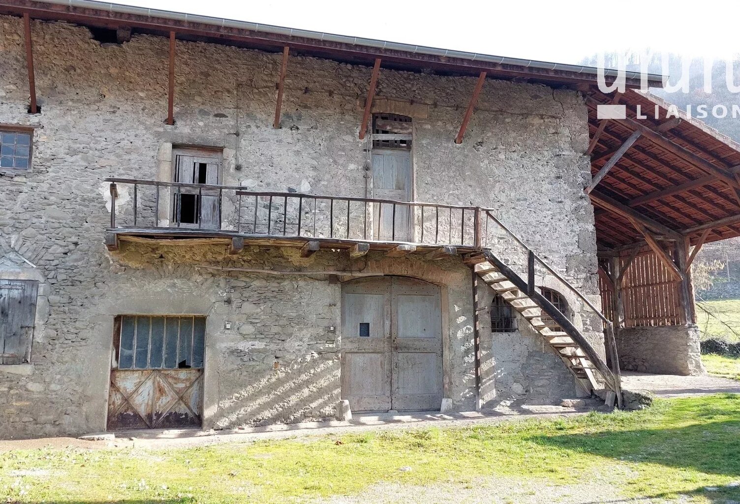 Grange à aménager + Dépendance + jardin — photo 1