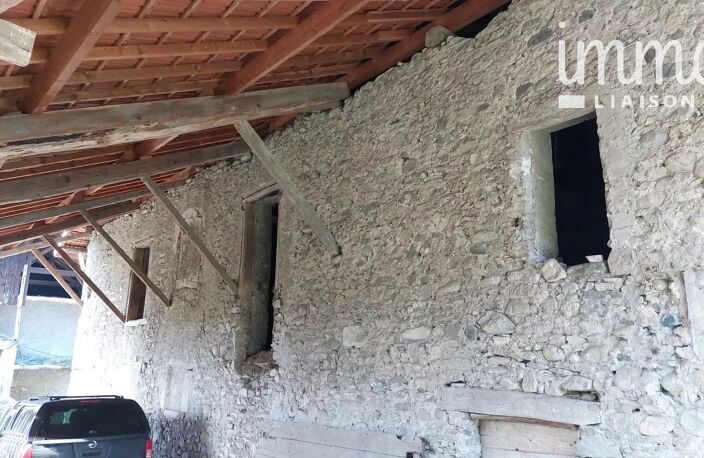 Grange à aménager + Dépendance + jardin — photo 2