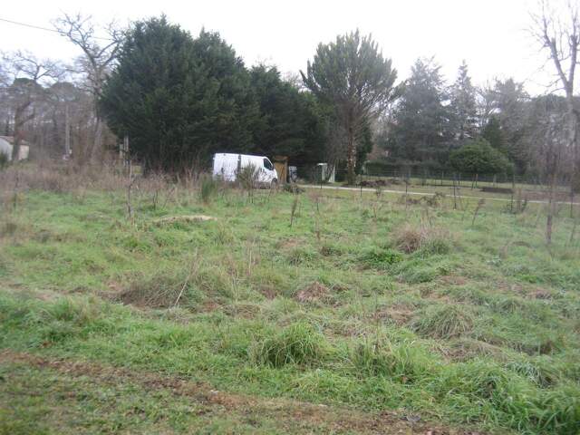 Terrain constructible — photo du bien