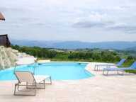 Domaine avec vue panoramique, piscine, hébergements et environnement idéal pour chevaux et nature — photo 3