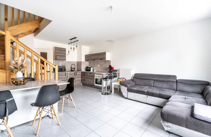 Vente appartement 3 pièces 70 m² Villefranche-sur-Saône (69400) — photo 2