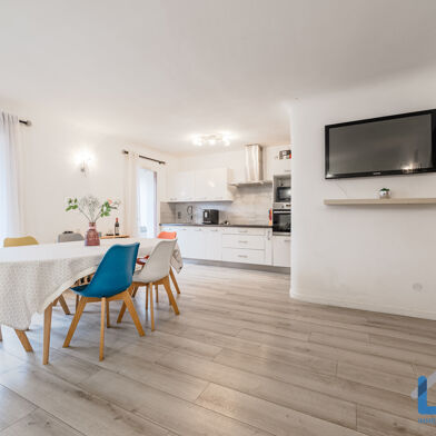 Appartement 3 pièces 270000 €