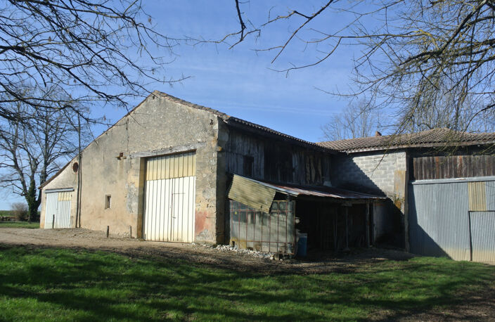 Grange en pierre a réhabiliter — photo 4
