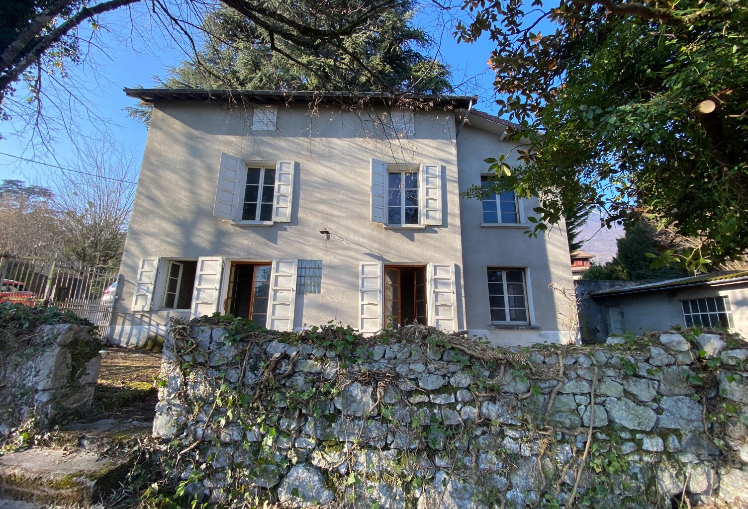 Vente maison 6 pièces 141 m² Saint-Ismier (38330) — photo 1