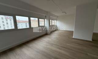 Bureau  231 m² à louer à Lyon 7 (69007)
