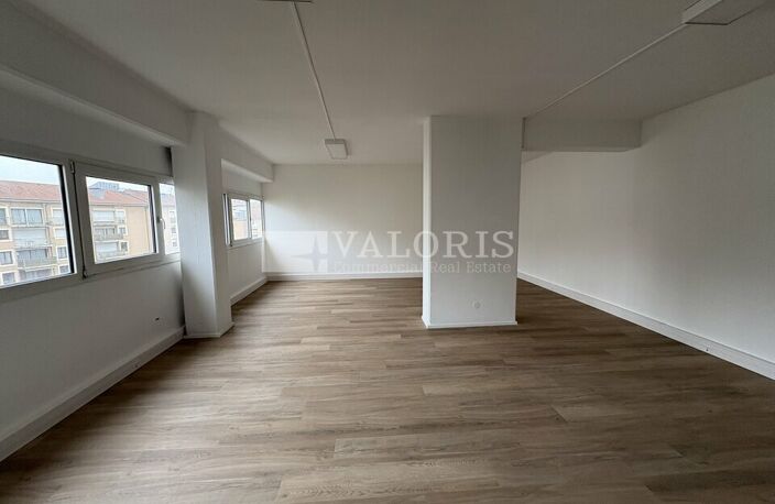 BUREAUX à LOUER — photo 2