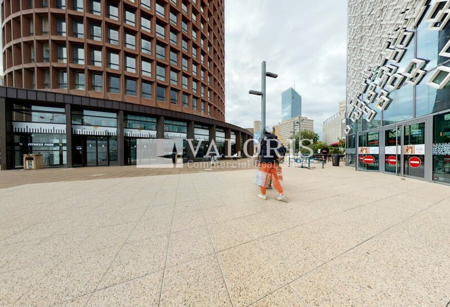 BUREAUX à LOUER — photo 1