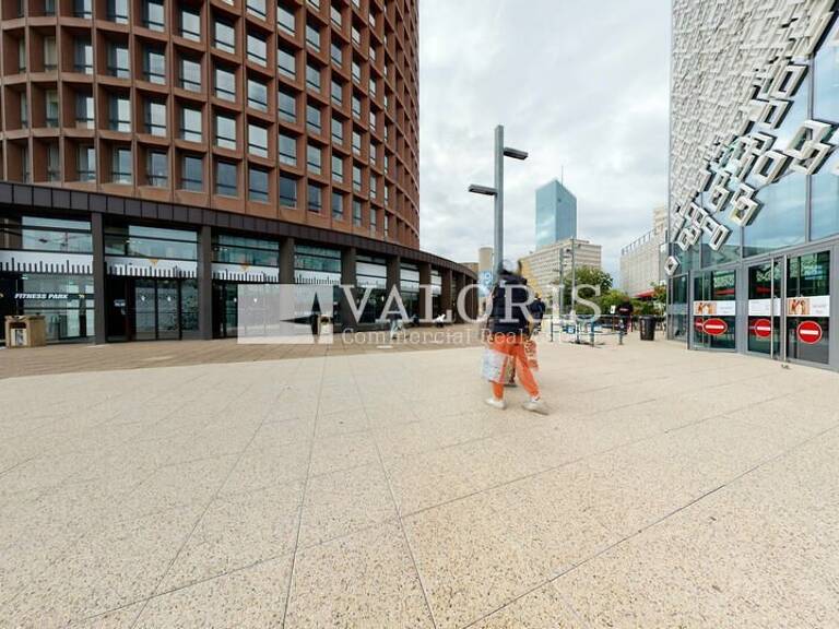 BUREAUX à LOUER — photo 1