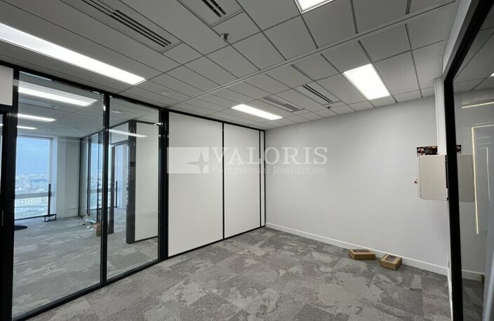 BUREAUX à LOUER — photo 3
