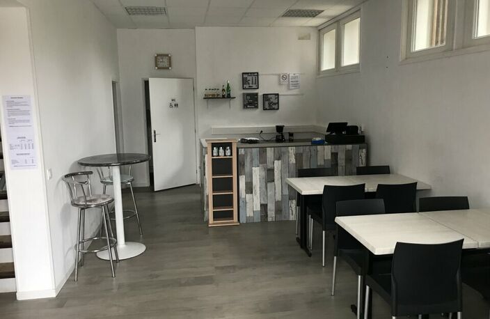 BUREAUX à LOUER — photo 2