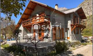 Maison 7 Pièces 142 m² à vendre à La Roche-de-Rame (05310)