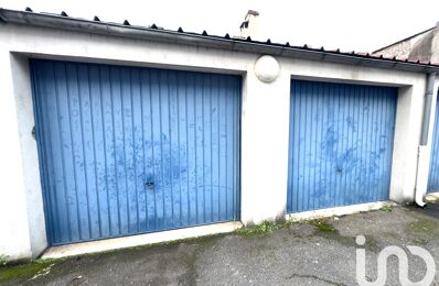 vente garage 17 000 € à proximité de Saint-Fargeau-Ponthierry (77310)