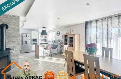 maison 6 pièces 157 m2 à vendre à Bourgoin-Jallieu (38300)