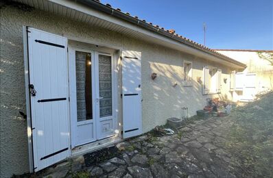 vente maison 160 500 € à proximité de Saint-Fort-sur-Gironde (17240)