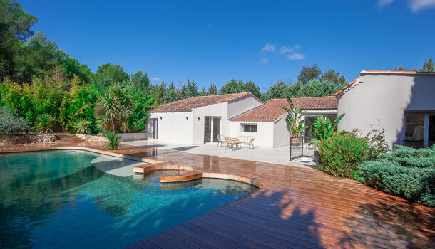 Villa / Maison 8 pièces  à vendre Ventabren 13122