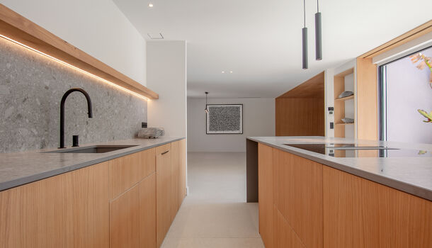 Villa / Maison 8 pièces  à vendre Ventabren 13122