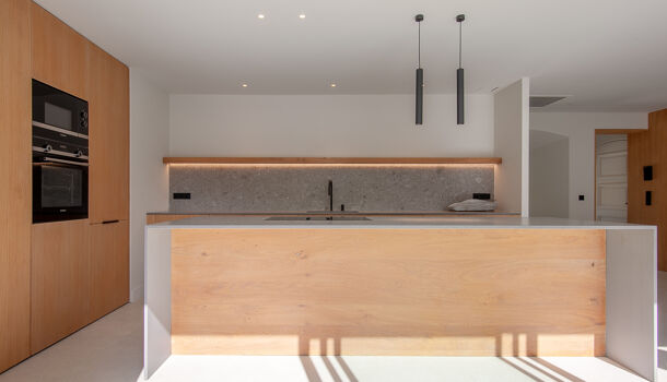 Villa / Maison 8 pièces  à vendre Ventabren 13122