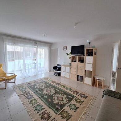 Appartement 4 pièces 400900 €