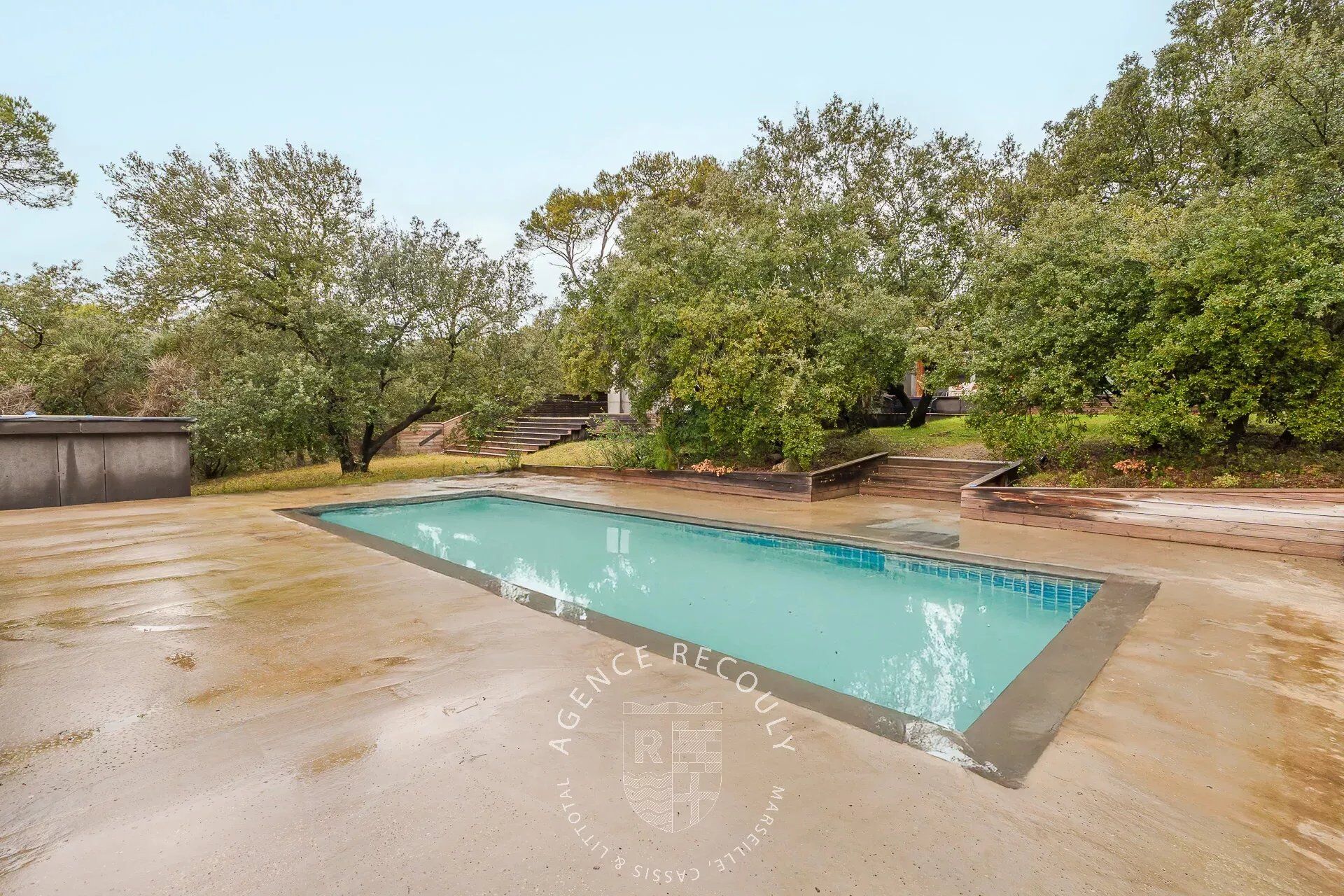 Villa / Maison  T8 à vendre Rognes 13840