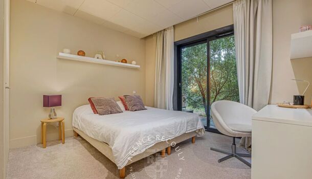 Villa / Maison 8 pièces  à vendre Rognes 13840