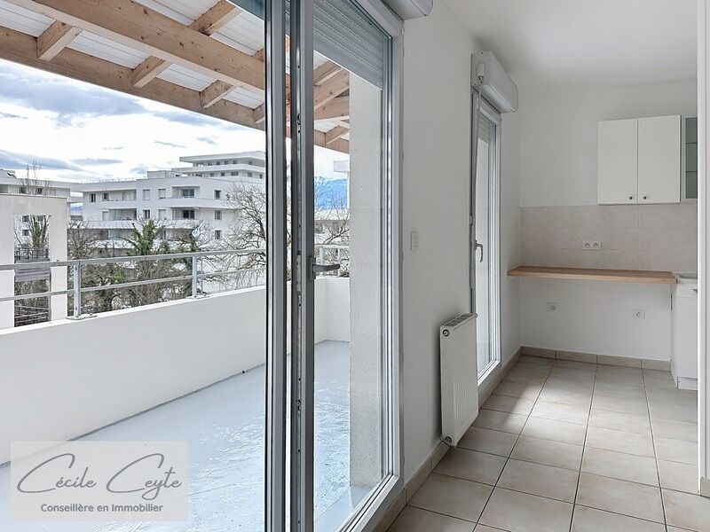 Appartement 3 pièces  à vendre Meylan 38240