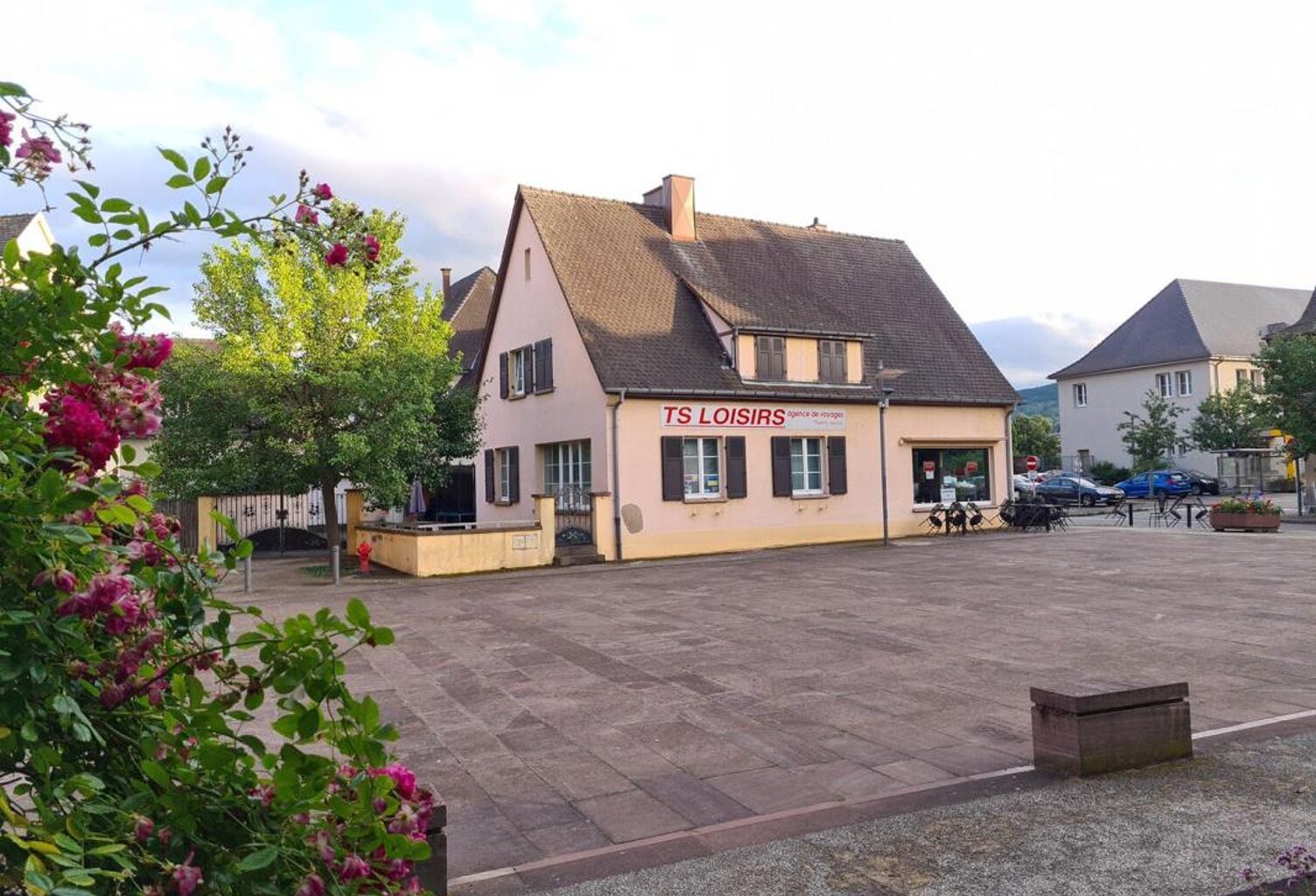 Immeuble - 260m ² — photo 1