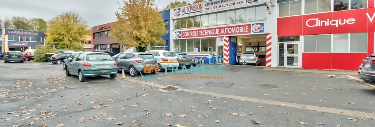 Local industriel  353 m² à louer à Torcy (77200)