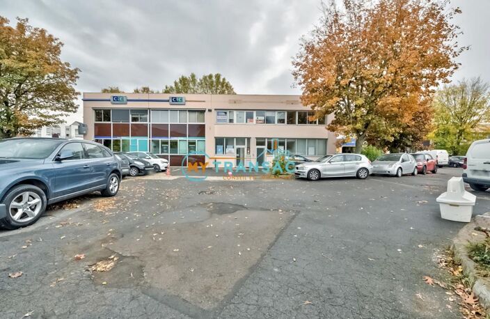 A LOUER  local de 353m² ZI TORCY SUD — photo 2