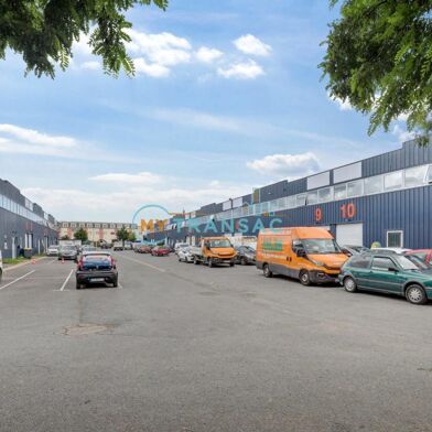 Local industriel 279 m²